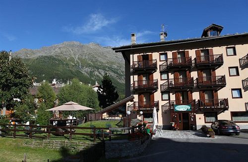 Hotel Du Glacier La Thuile Exterior foto